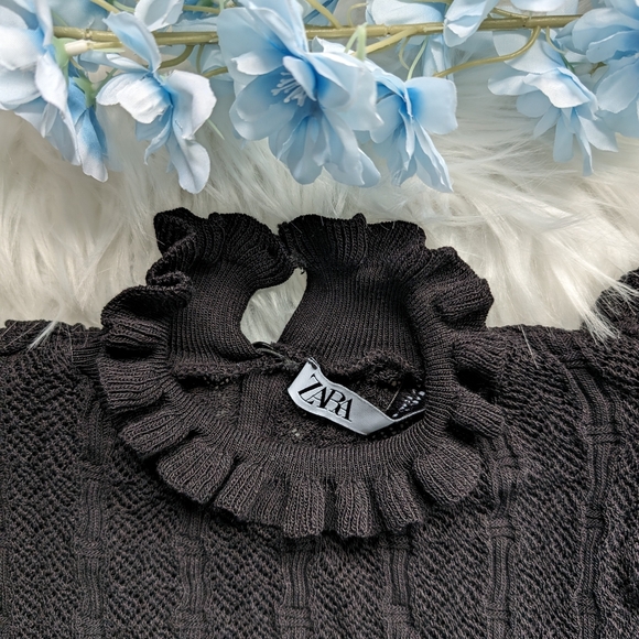 Zara Victorian black top - Picture 6 of 6